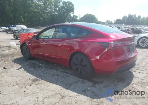 2025 Tesla Model 3 Long Range Rear-Wheel Drive z USA, uszkodzony, nr VIN 5YJ3E1EA9SF990253